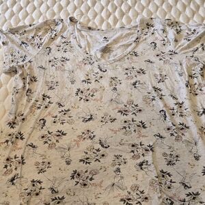 Disney Princess Women's Plus Size Short Sleeve Top Light Grey Size 2x